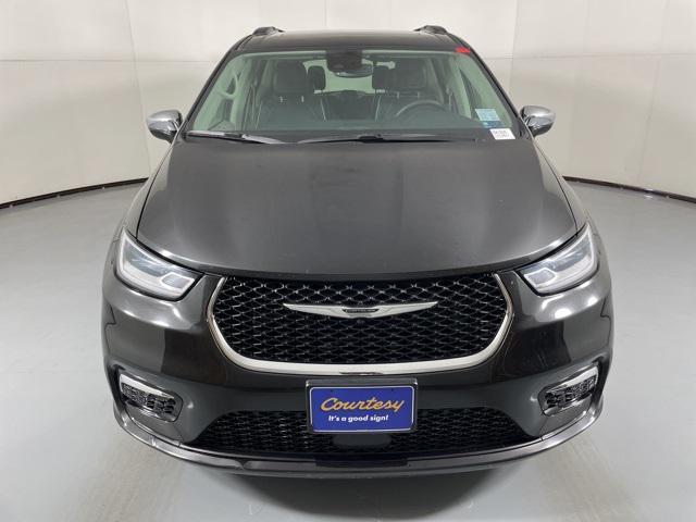 used 2023 Chrysler Pacifica car, priced at $24,900