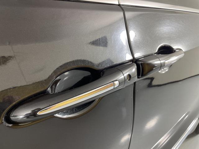 used 2023 Chrysler Pacifica car, priced at $24,900