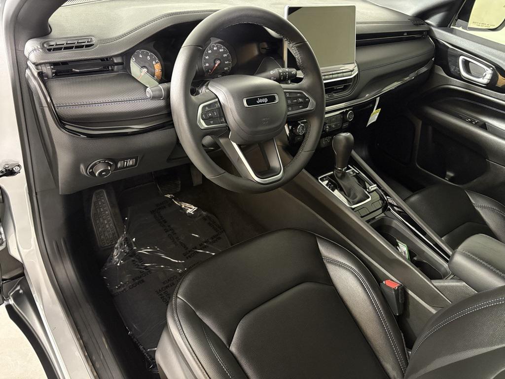 new 2026 Jeep Compass car, priced at $33,900