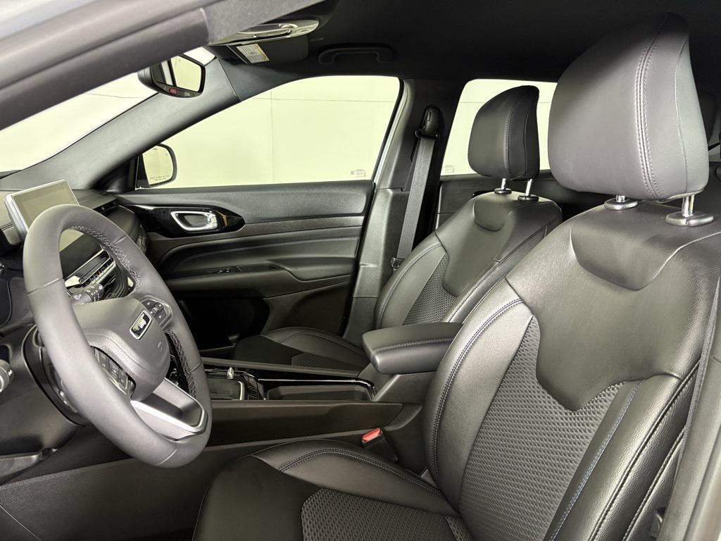 new 2026 Jeep Compass car, priced at $31,900