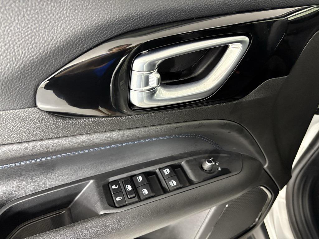 new 2026 Jeep Compass car, priced at $31,900