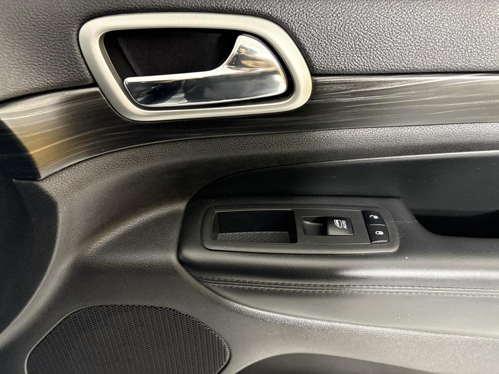 used 2020 Jeep Grand Cherokee car, priced at $21,800