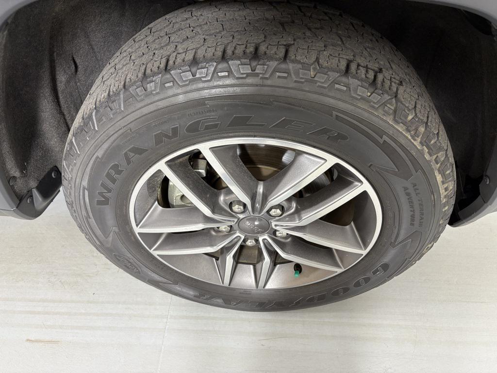 used 2020 Jeep Grand Cherokee car, priced at $21,800