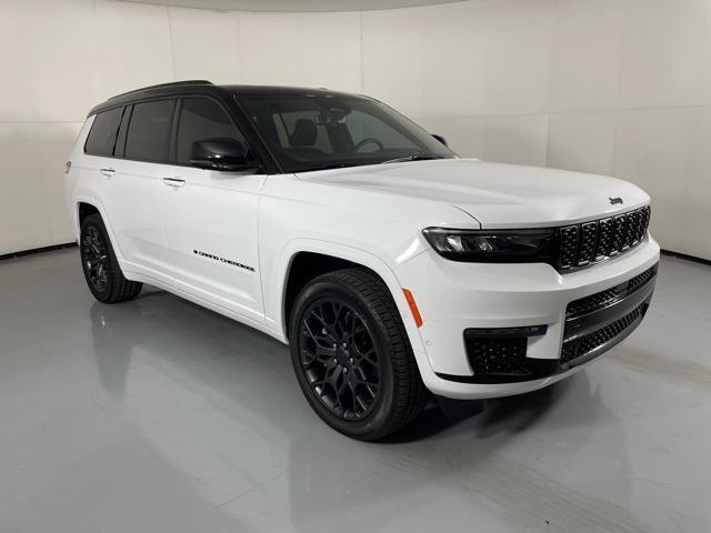new 2025 Jeep Grand Cherokee L car, priced at $68,900