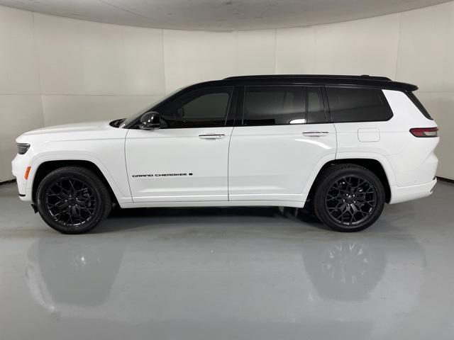 new 2025 Jeep Grand Cherokee L car, priced at $68,900