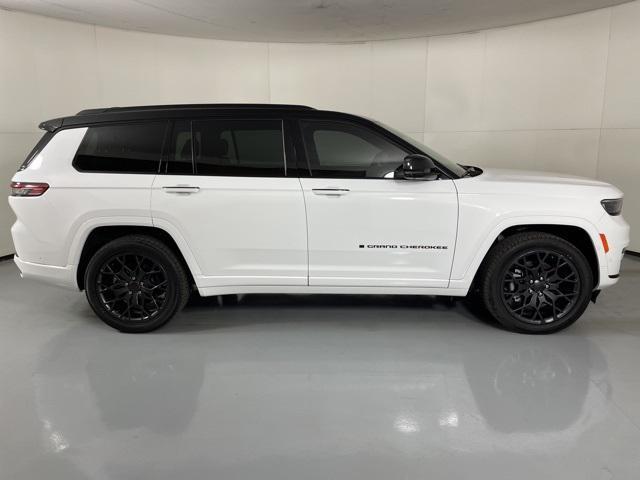 new 2025 Jeep Grand Cherokee L car, priced at $68,900