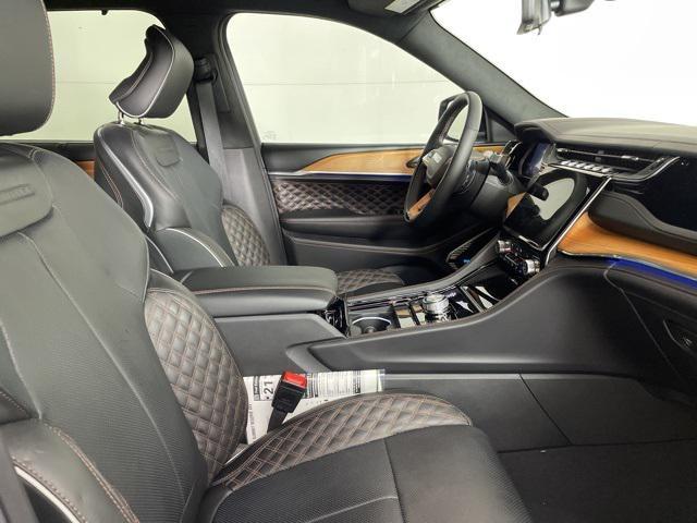 new 2025 Jeep Grand Cherokee L car, priced at $68,900