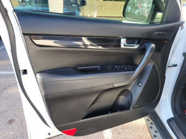 used 2013 Kia Sorento car, priced at $6,645