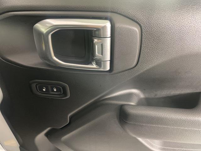 new 2025 Jeep Gladiator car, priced at $44,900