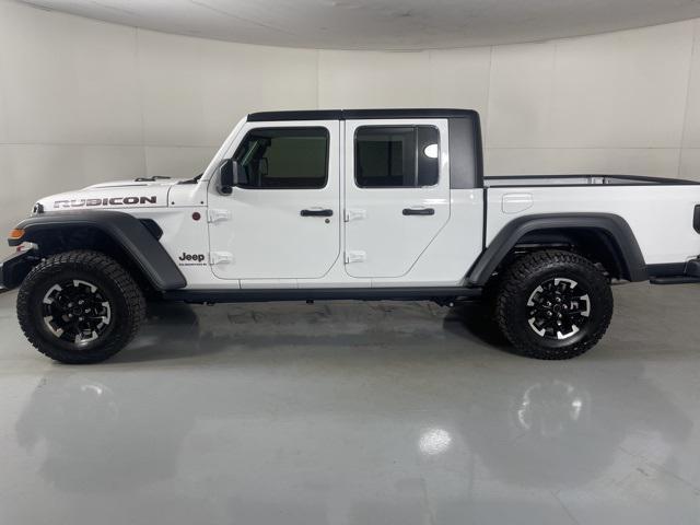 new 2025 Jeep Gladiator car, priced at $44,900