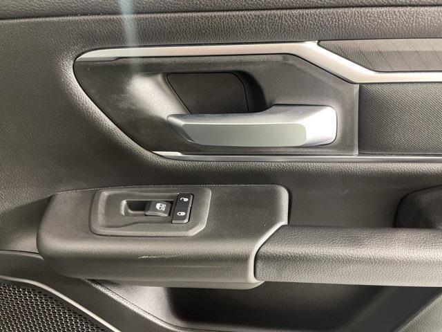 new 2025 Ram 1500 car, priced at $41,627