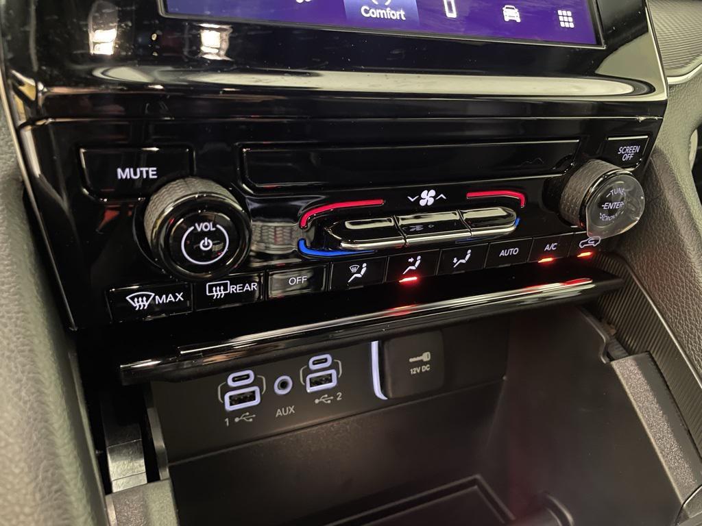 new 2025 Jeep Grand Cherokee car, priced at $32,900