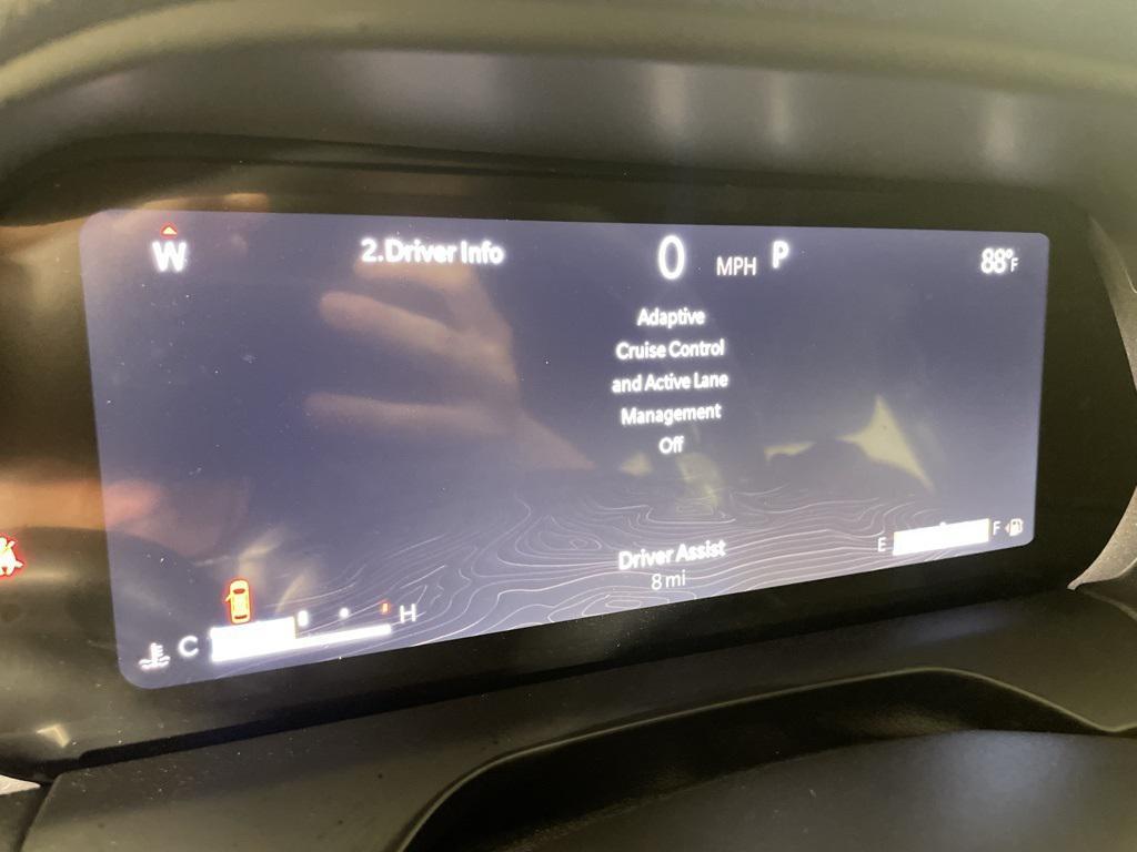 new 2025 Jeep Grand Cherokee car, priced at $32,900
