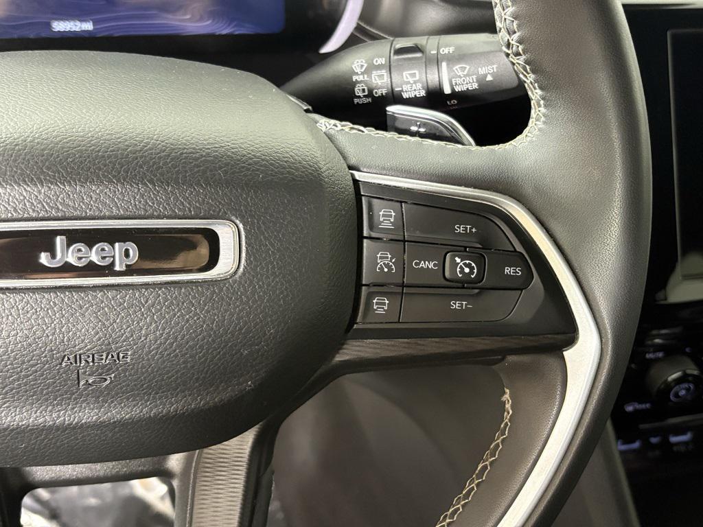 used 2023 Jeep Grand Cherokee L car, priced at $25,800