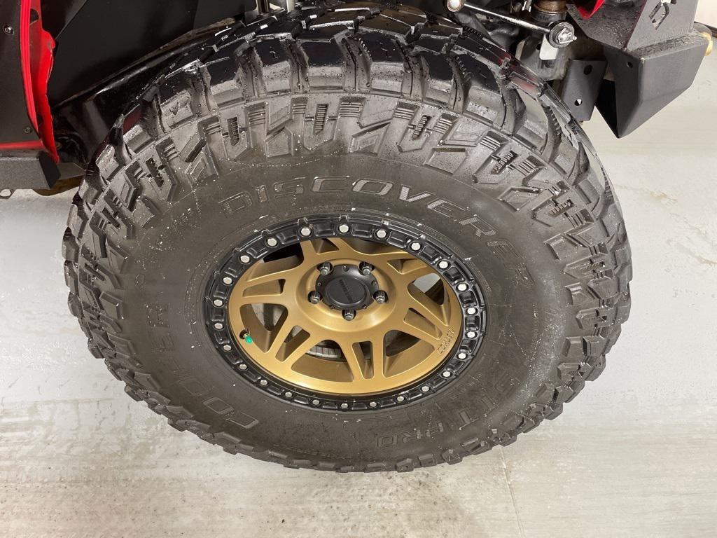 used 2015 Jeep Wrangler Unlimited car, priced at $19,900