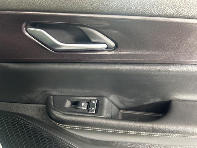 used 2023 Jeep Grand Cherokee L car, priced at $28,000