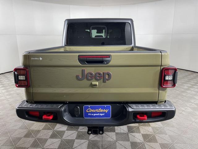 new 2025 Jeep Gladiator car, priced at $48,900