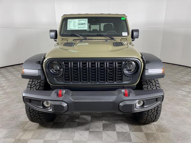 new 2025 Jeep Gladiator car, priced at $48,900