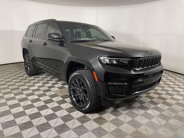 new 2025 Jeep Grand Cherokee L car, priced at $69,970