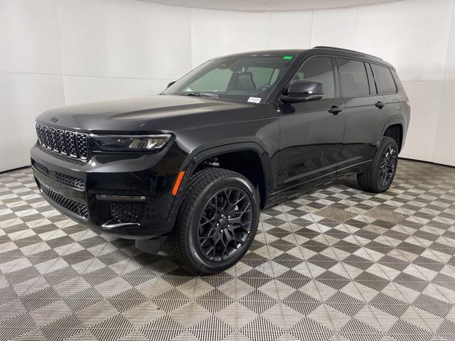 new 2025 Jeep Grand Cherokee L car, priced at $69,970