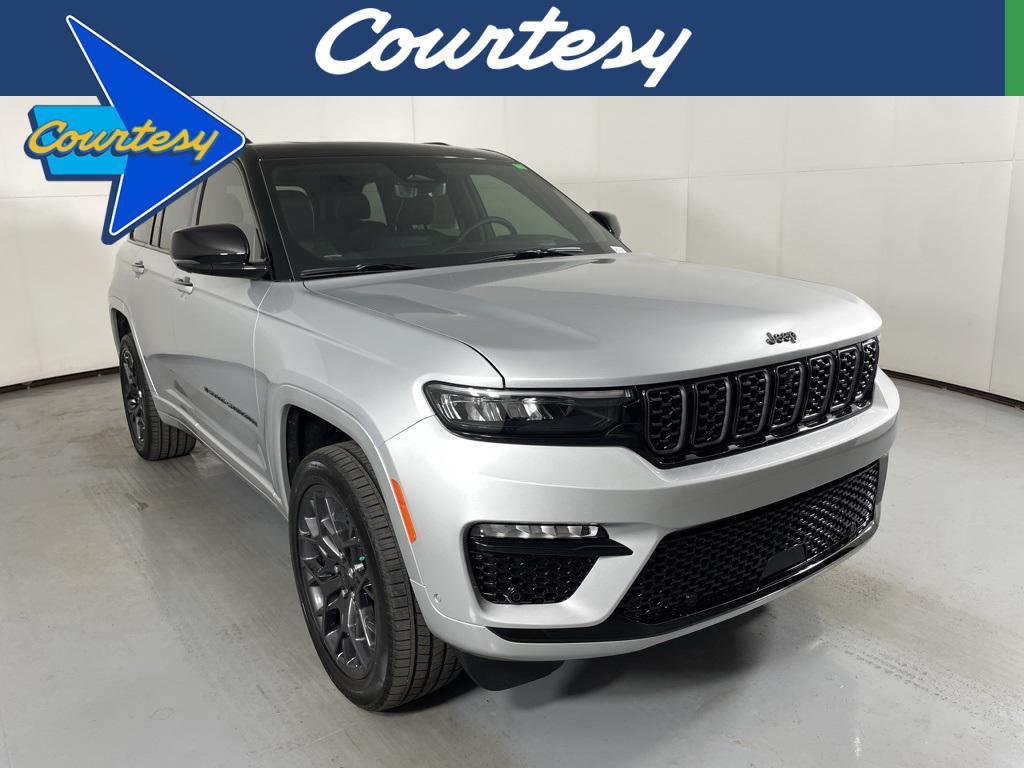 new 2025 Jeep Grand Cherokee car, priced at $61,900
