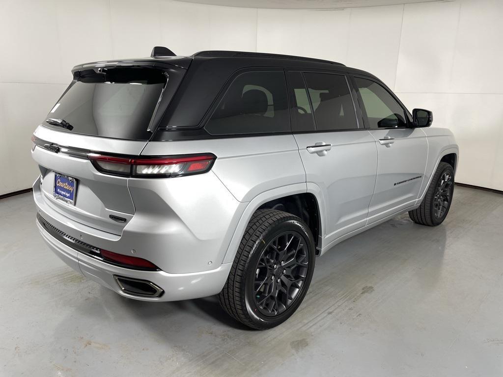 new 2025 Jeep Grand Cherokee car, priced at $61,900