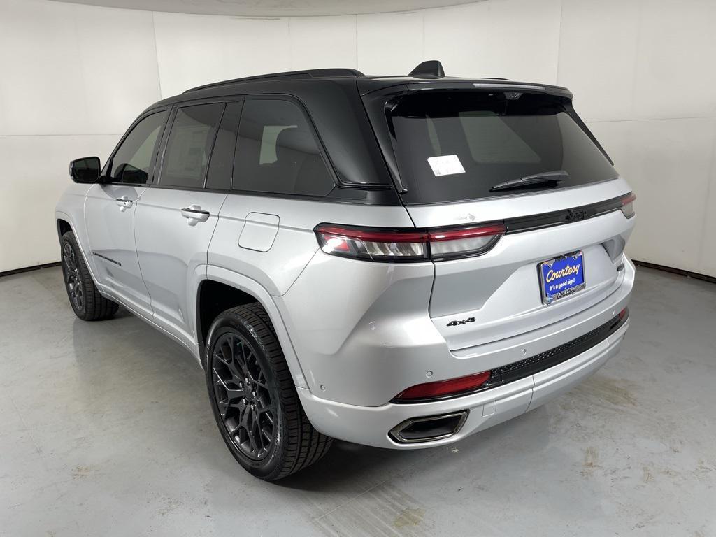 new 2025 Jeep Grand Cherokee car, priced at $61,900