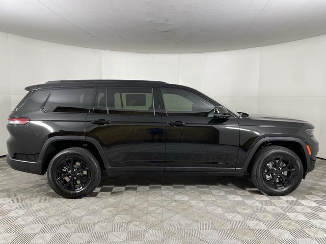 new 2025 Jeep Grand Cherokee L car, priced at $42,025