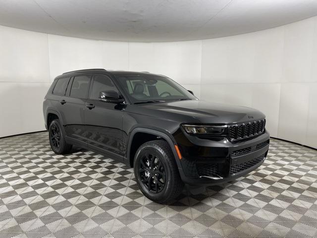 new 2025 Jeep Grand Cherokee L car, priced at $42,025