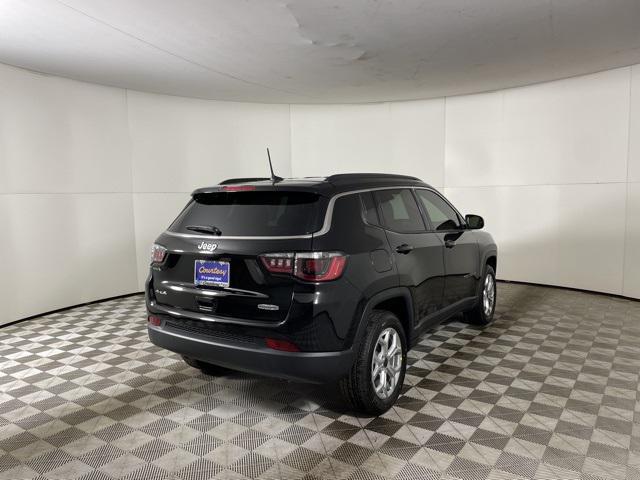 new 2025 Jeep Compass car, priced at $29,000