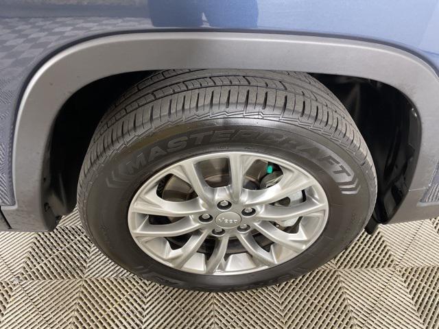used 2022 Jeep Cherokee car, priced at $22,500
