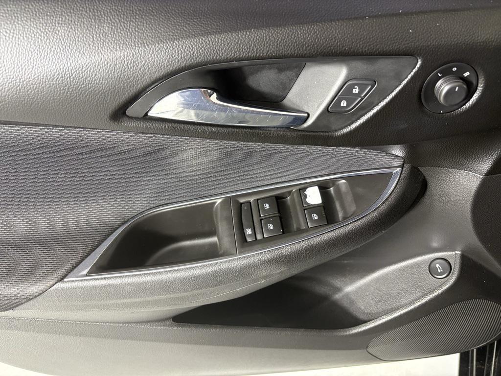 used 2016 Chevrolet Cruze car, priced at $5,900