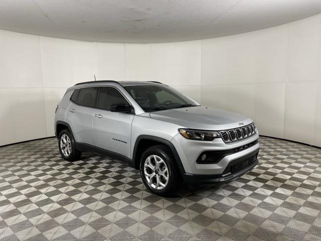 new 2025 Jeep Compass car, priced at $28,001