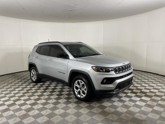 new 2025 Jeep Compass car, priced at $28,001