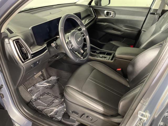 used 2024 Kia Sorento car, priced at $27,500