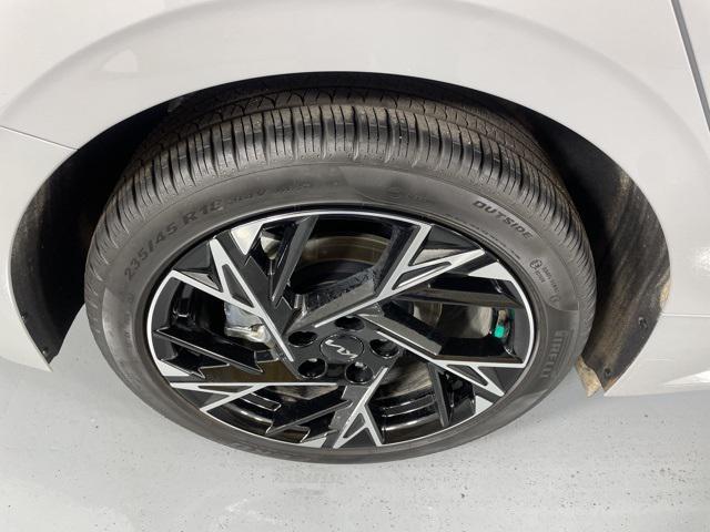 used 2025 Kia K5 car, priced at $28,500