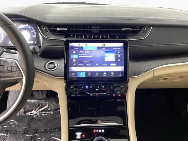 new 2025 Jeep Grand Cherokee L car, priced at $51,900