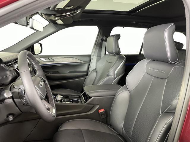 new 2025 Jeep Grand Cherokee car, priced at $59,846