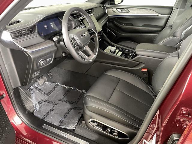new 2025 Jeep Grand Cherokee car, priced at $59,846
