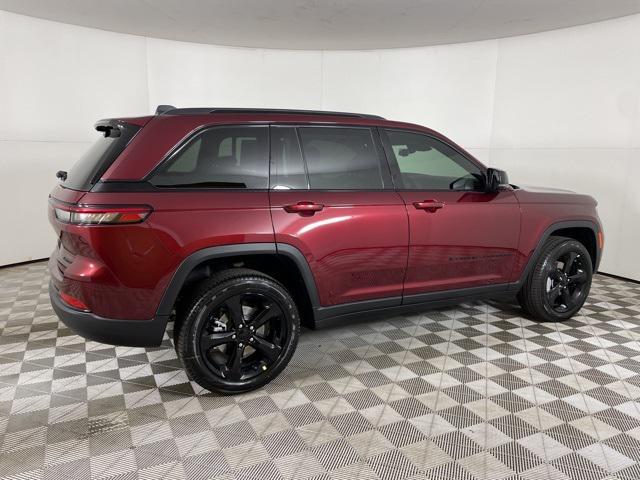 new 2025 Jeep Grand Cherokee car, priced at $52,501