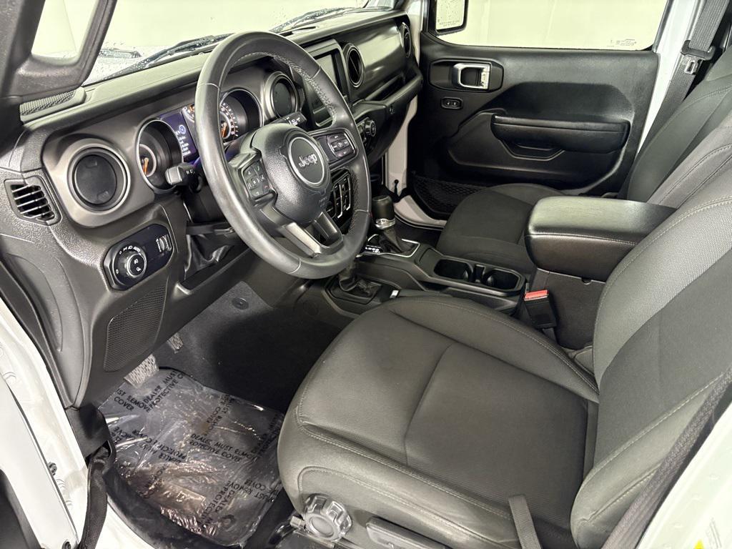 used 2023 Jeep Gladiator car, priced at $25,900