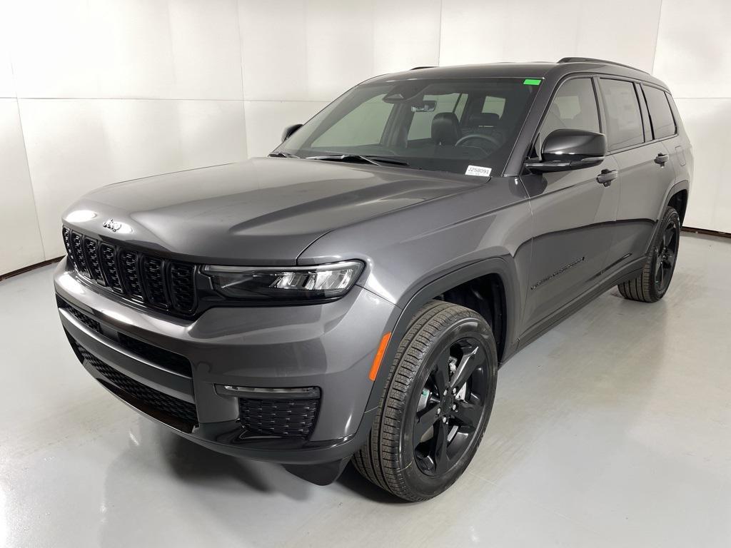 new 2025 Jeep Grand Cherokee L car, priced at $48,900