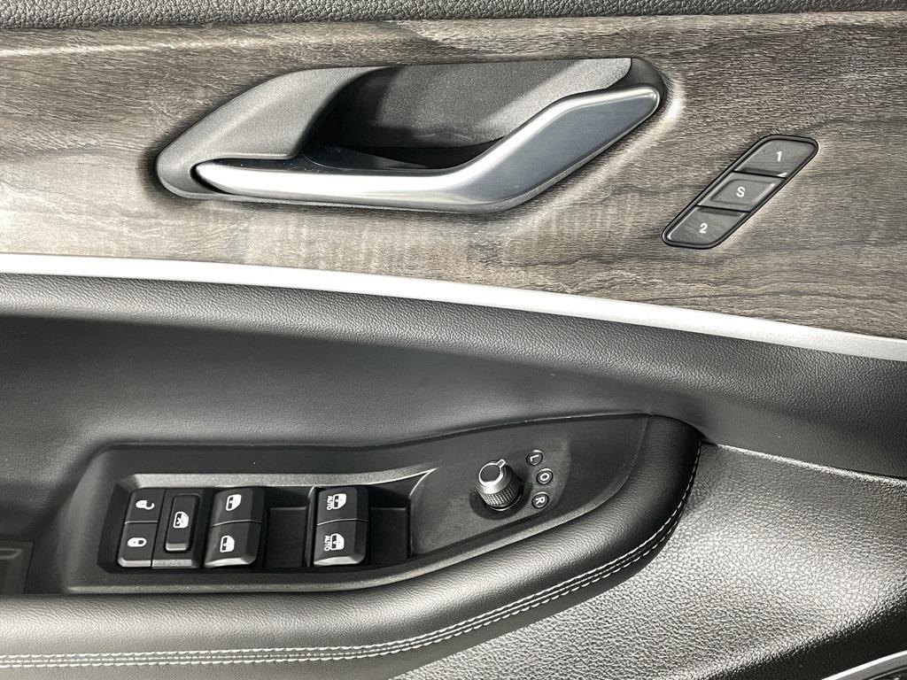new 2025 Jeep Grand Cherokee L car, priced at $48,900