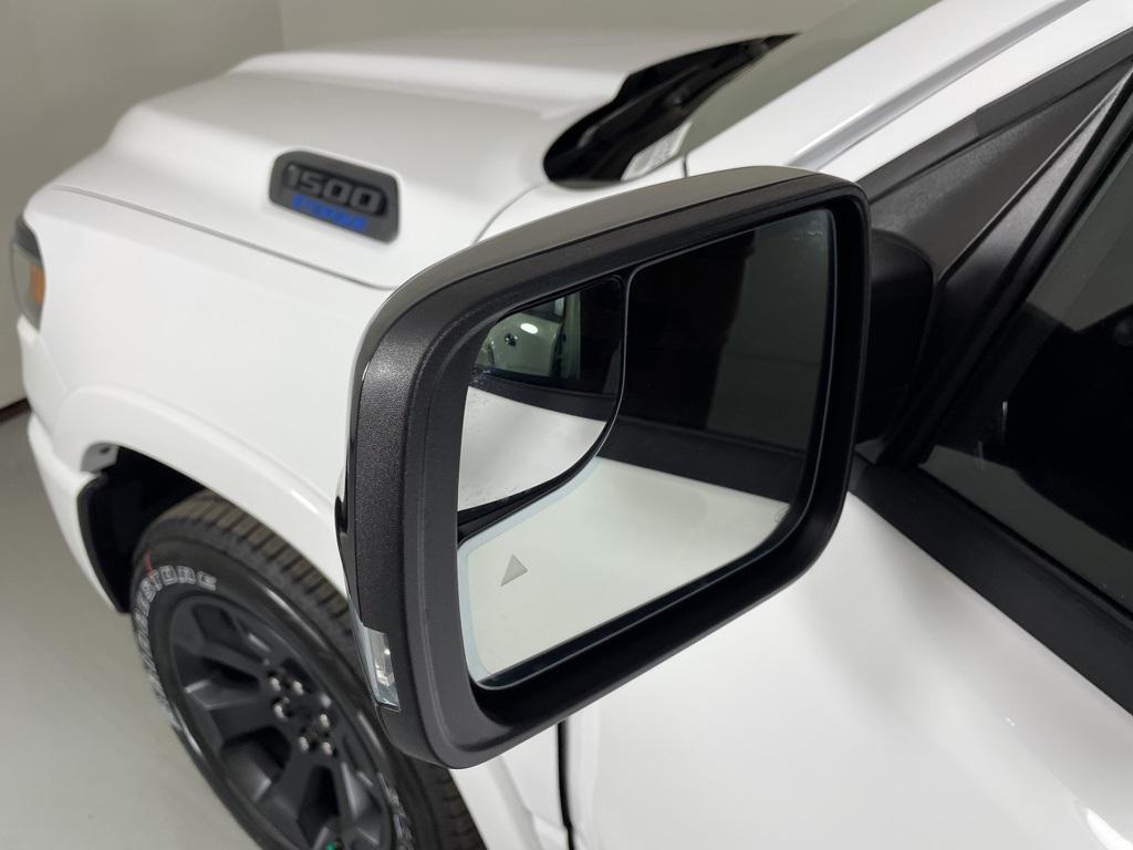 new 2025 Ram 1500 car, priced at $41,746