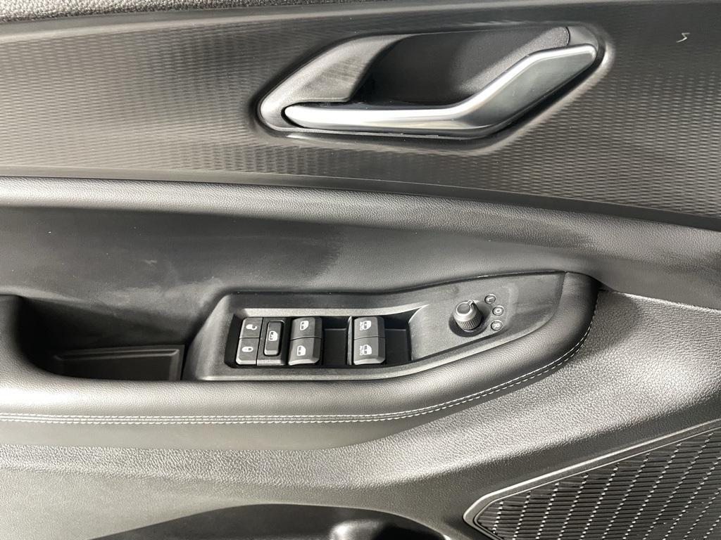 new 2025 Jeep Grand Cherokee car, priced at $36,900