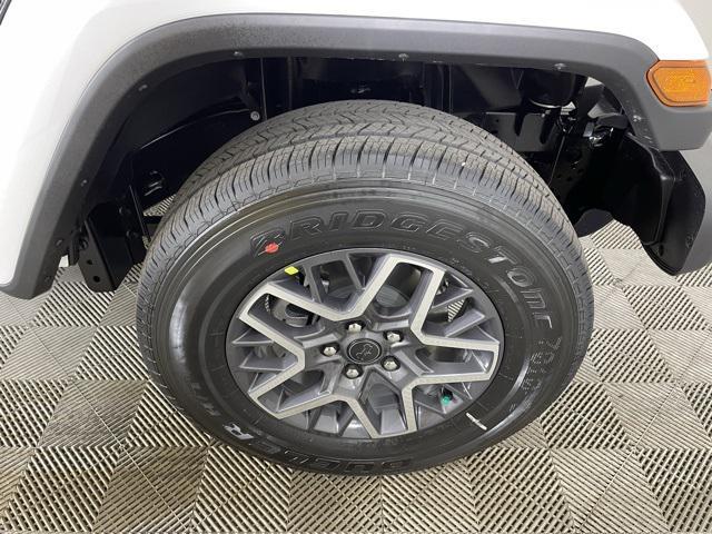 new 2025 Jeep Wrangler car, priced at $49,980