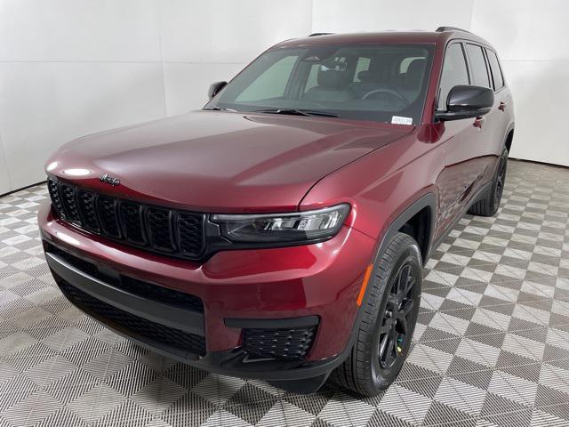 new 2025 Jeep Grand Cherokee L car, priced at $45,001