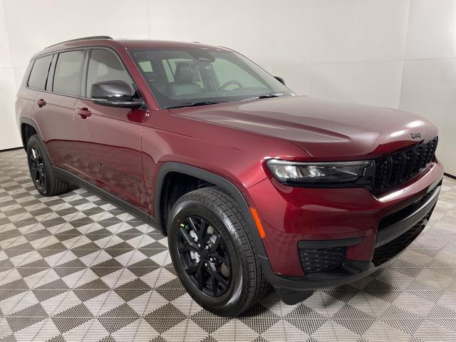 new 2025 Jeep Grand Cherokee L car, priced at $45,001