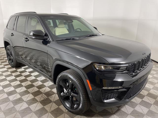 new 2025 Jeep Grand Cherokee car, priced at $55,730