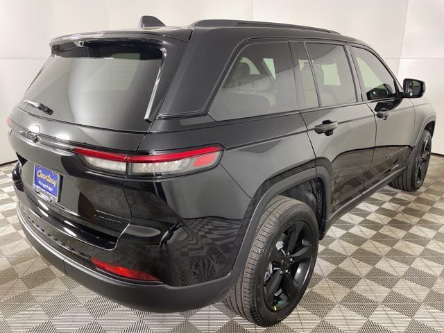 new 2025 Jeep Grand Cherokee car, priced at $55,730